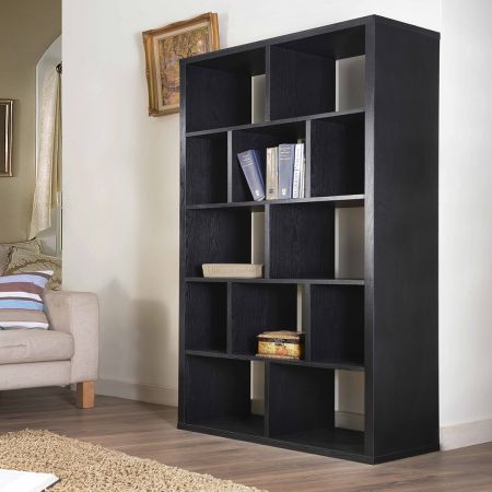 Имеется 12 ячеек сетки.